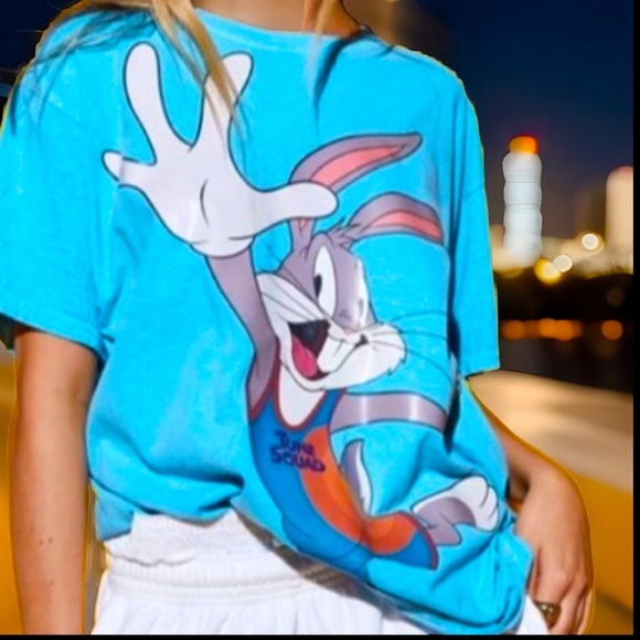 Rare🐰 SPACE JAM: BUGS BUNNY 🐰 A New Legacy Baby Blue Short Sleeve T-Shirt🐰 - Picture 2 of 9